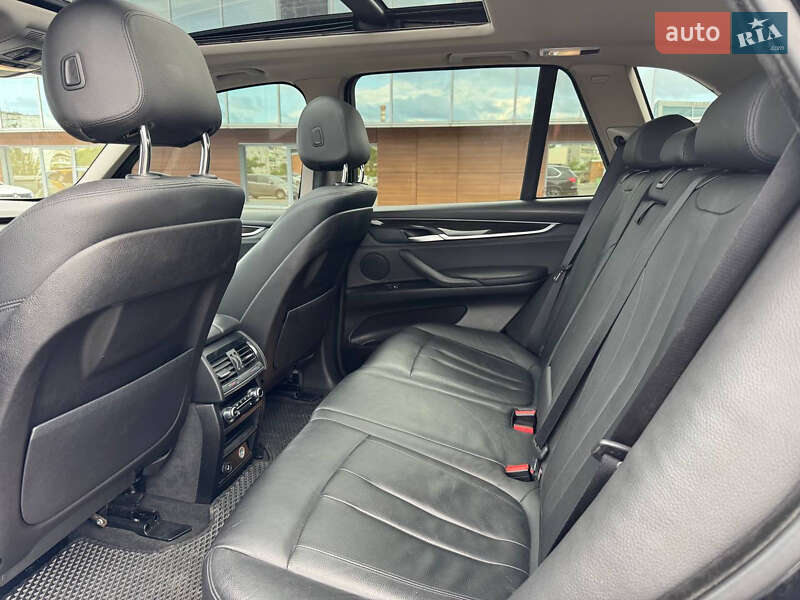 Позашляховик / Кросовер BMW X5 2015 в Києві