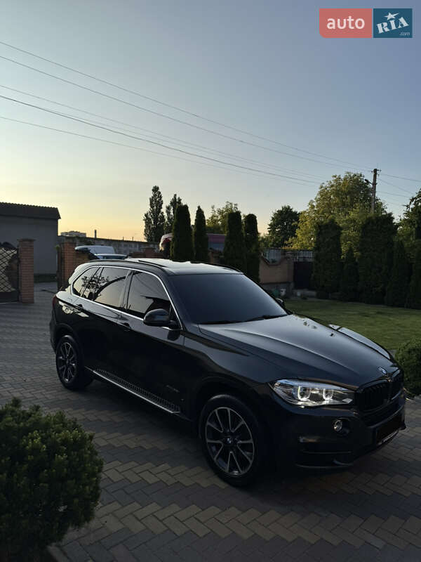 Внедорожник / Кроссовер BMW X5 2015 в Хмельницком
