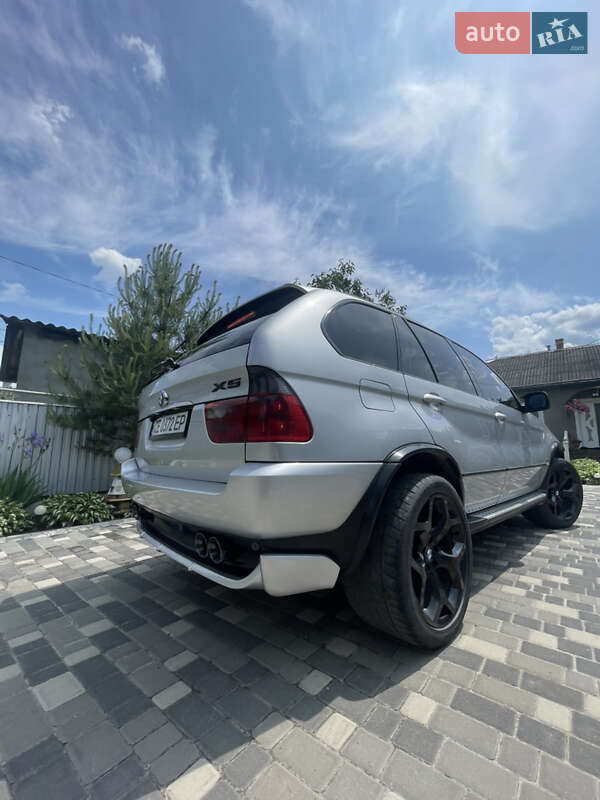 Внедорожник / Кроссовер BMW X5 2004 в Черновцах
