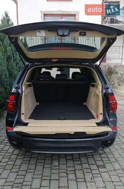 Позашляховик / Кросовер BMW X5 2011 в 
