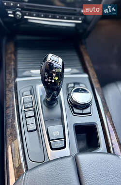 Внедорожник / Кроссовер BMW X5 2015 в 