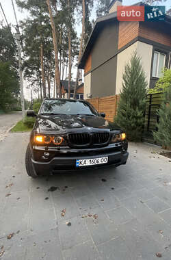 Позашляховик / Кросовер BMW X5 2004 в 
