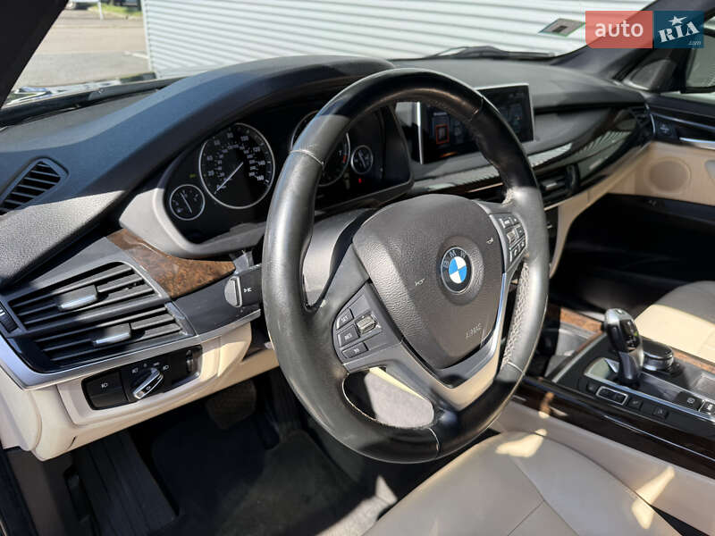 Внедорожник / Кроссовер BMW X5 2017 в Ровно