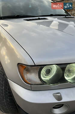 Внедорожник / Кроссовер BMW X5 2003 в 
