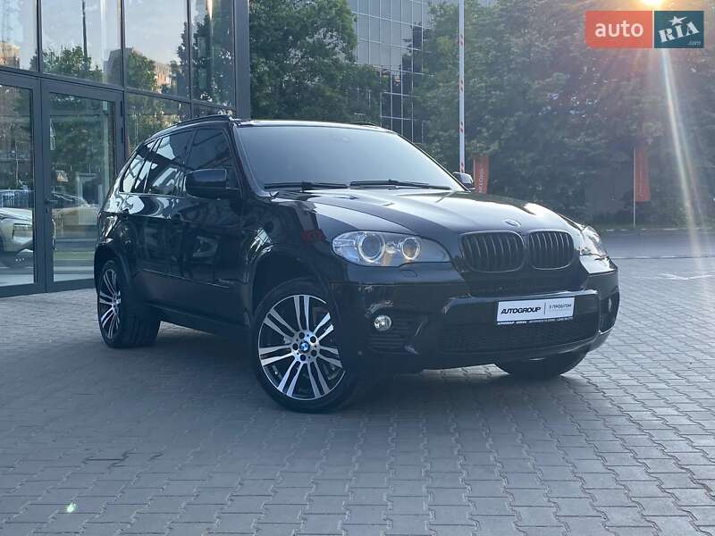 Внедорожник / Кроссовер BMW X5 2012 в 