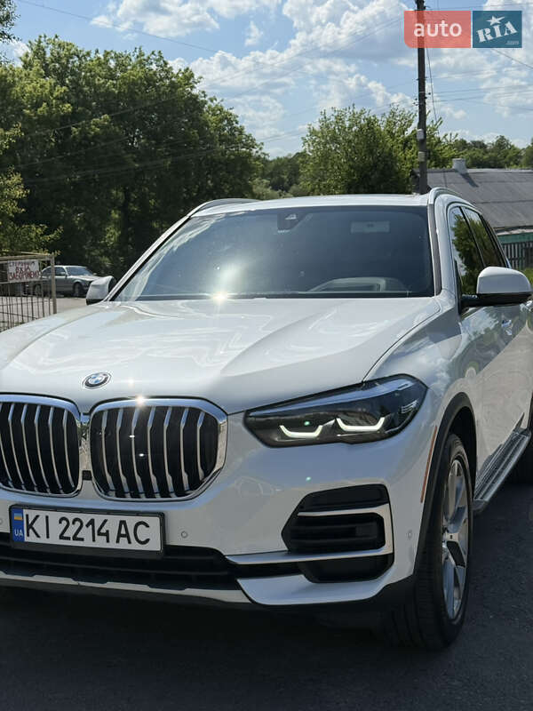 Внедорожник / Кроссовер BMW X5 2022 в 