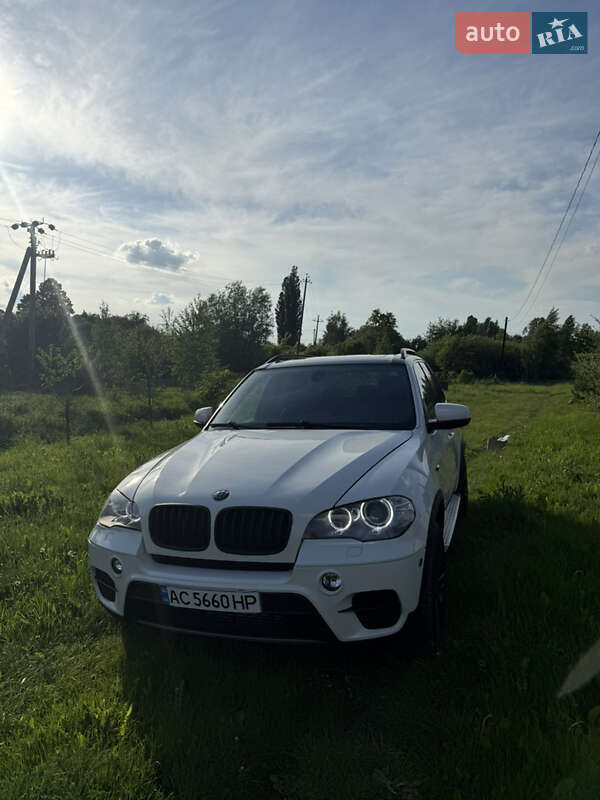 Позашляховик / Кросовер BMW X5 2012 в Луцьку