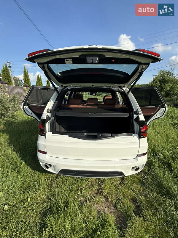 Позашляховик / Кросовер BMW X5 2012 в Луцьку