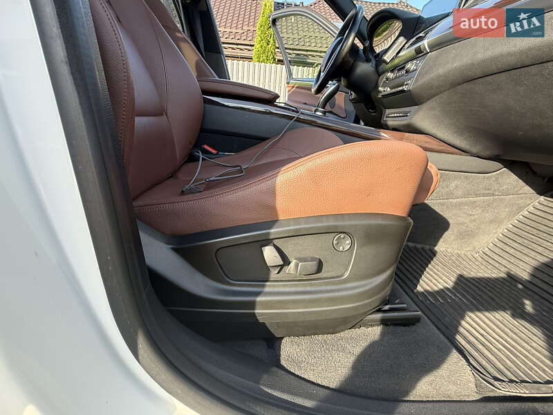 Позашляховик / Кросовер BMW X5 2012 в Луцьку