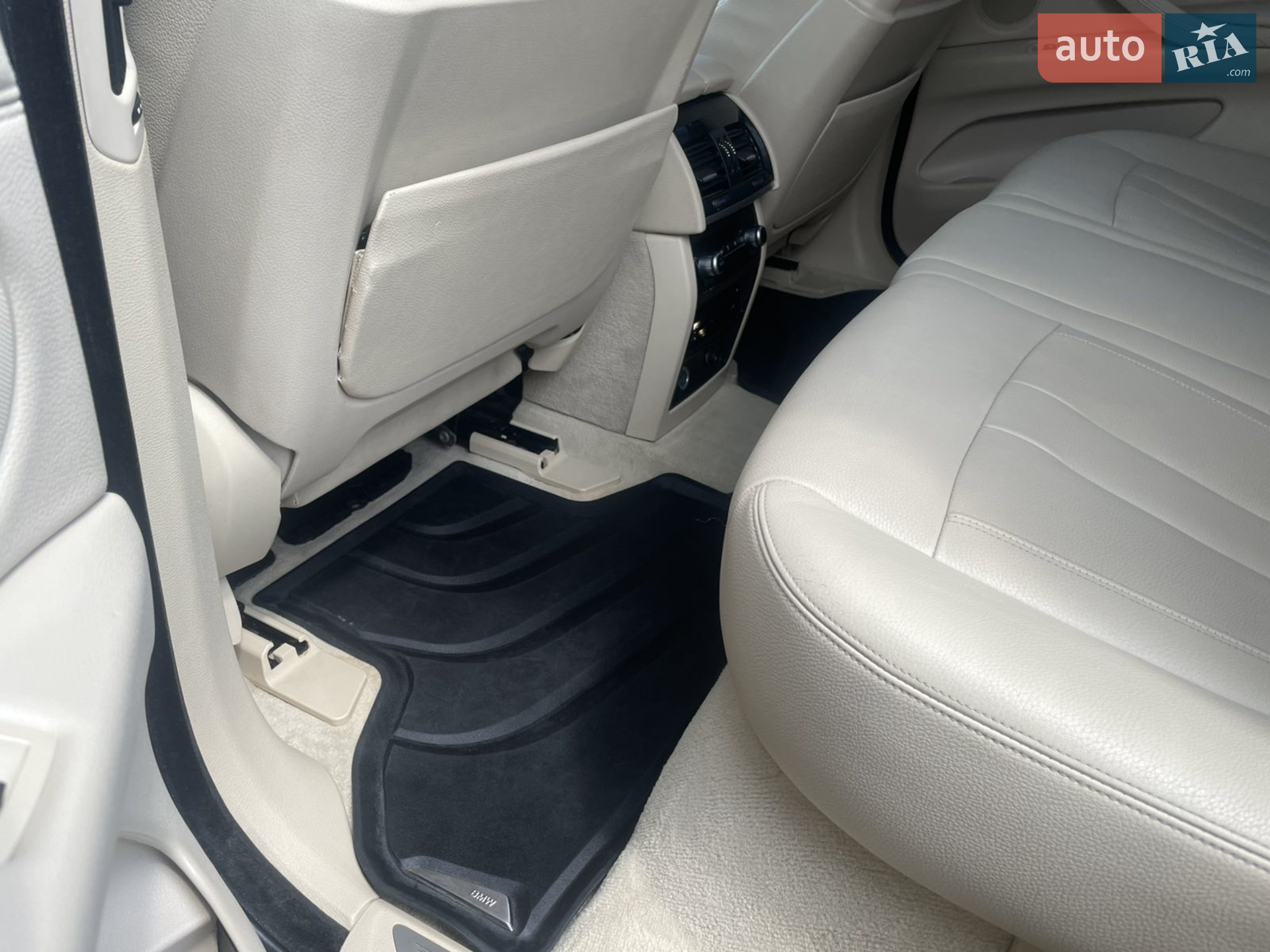 2016 BMW X5 - мініатюра 6