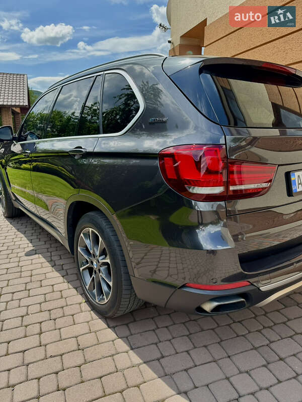 Позашляховик / Кросовер BMW X5 2017 в Коломиї