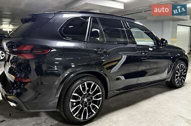 Внедорожник / Кроссовер BMW X5 2024 в 