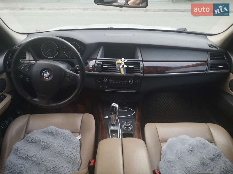 Внедорожник / Кроссовер BMW X5 2009 в Киеве