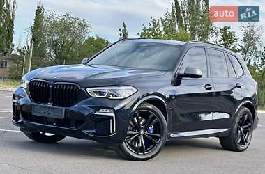Внедорожник / Кроссовер BMW X5 2019 в 