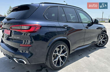 Позашляховик / Кросовер BMW X5 2018 в 
