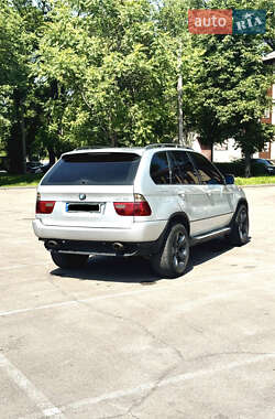 Внедорожник / Кроссовер BMW X5 2000 в 