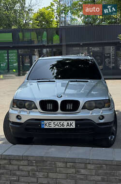 Внедорожник / Кроссовер BMW X5 2000 в 