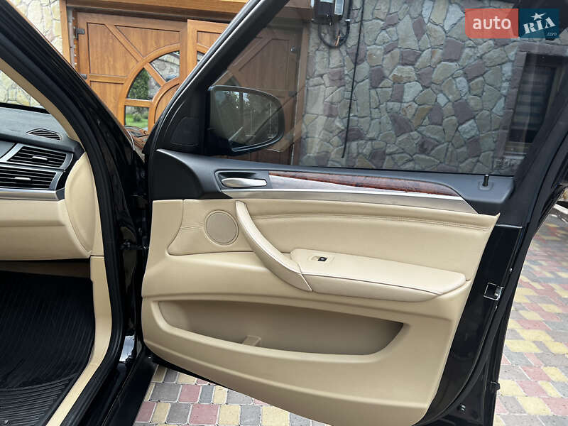 Внедорожник / Кроссовер BMW X5 2012 в Тернополе