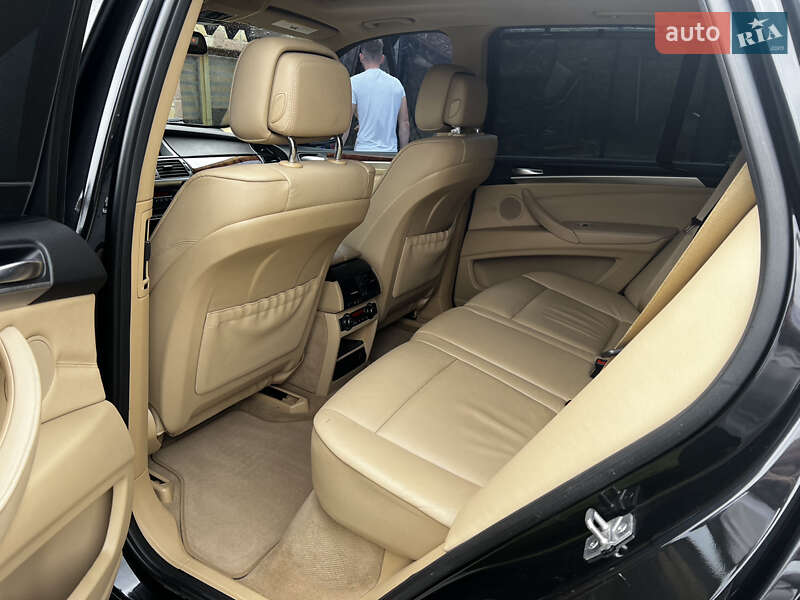 Внедорожник / Кроссовер BMW X5 2012 в Тернополе