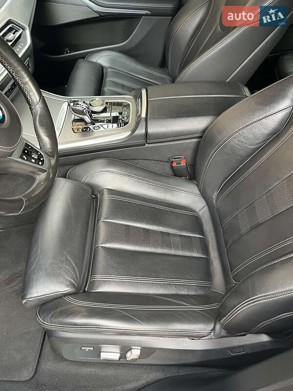 Внедорожник / Кроссовер BMW X5 2020 в Запорожье