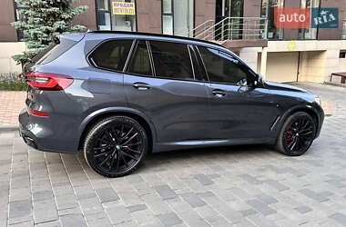 Позашляховик / Кросовер BMW X5 2022 в 