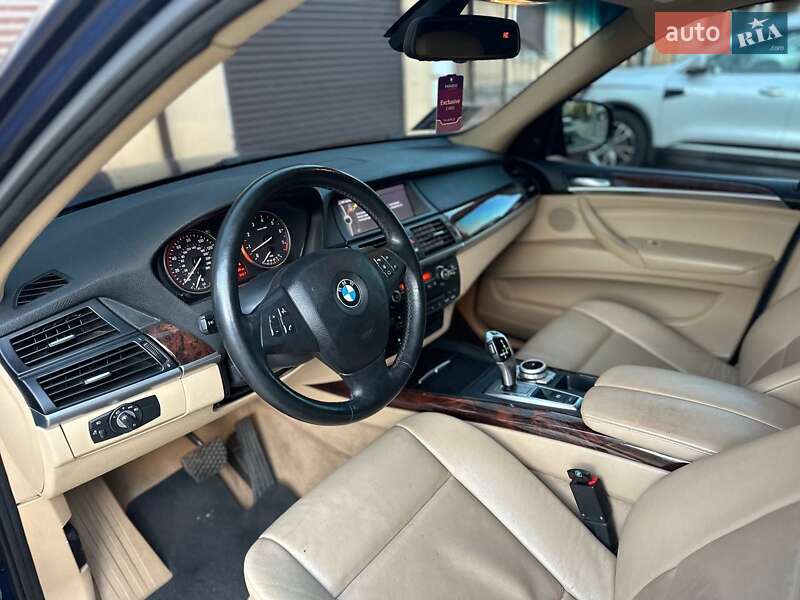 Внедорожник / Кроссовер BMW X5 2011 в Чернигове
