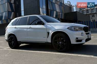 Позашляховик / Кросовер BMW X5 2016 в 