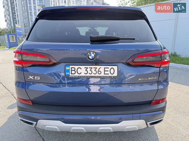 Позашляховик / Кросовер BMW X5 2021 в Львові