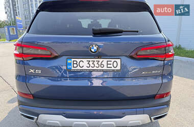 Внедорожник / Кроссовер BMW X5 2021 в 