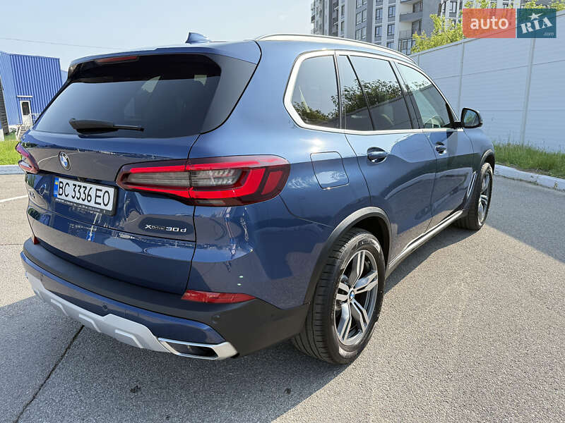 Позашляховик / Кросовер BMW X5 2021 в Львові