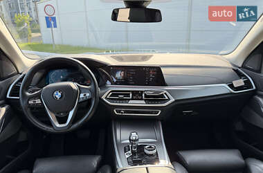 Внедорожник / Кроссовер BMW X5 2021 в 