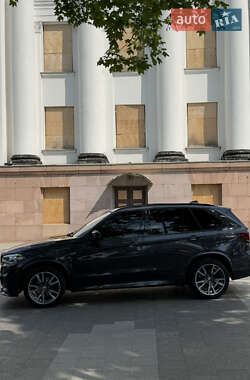 Внедорожник / Кроссовер BMW X5 2014 в 