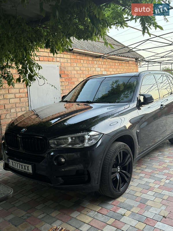 Позашляховик / Кросовер BMW X5 2016 в Дніпрі