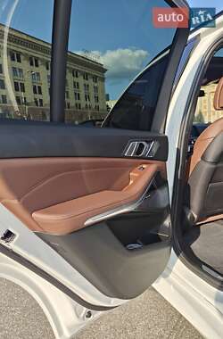 Внедорожник / Кроссовер BMW X5 2018 в 