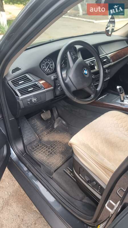 Позашляховик / Кросовер BMW X5 2011 в Краснограді