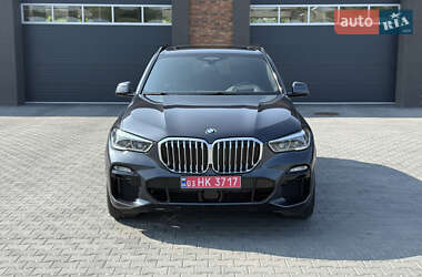 Внедорожник / Кроссовер BMW X5 2019 в 