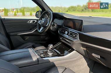Внедорожник / Кроссовер BMW X5 2019 в 