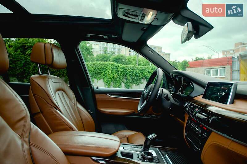Позашляховик / Кросовер BMW X5 2015 в Києві