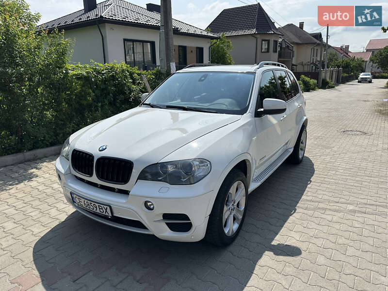 Внедорожник / Кроссовер BMW X5 2012 в Черновцах