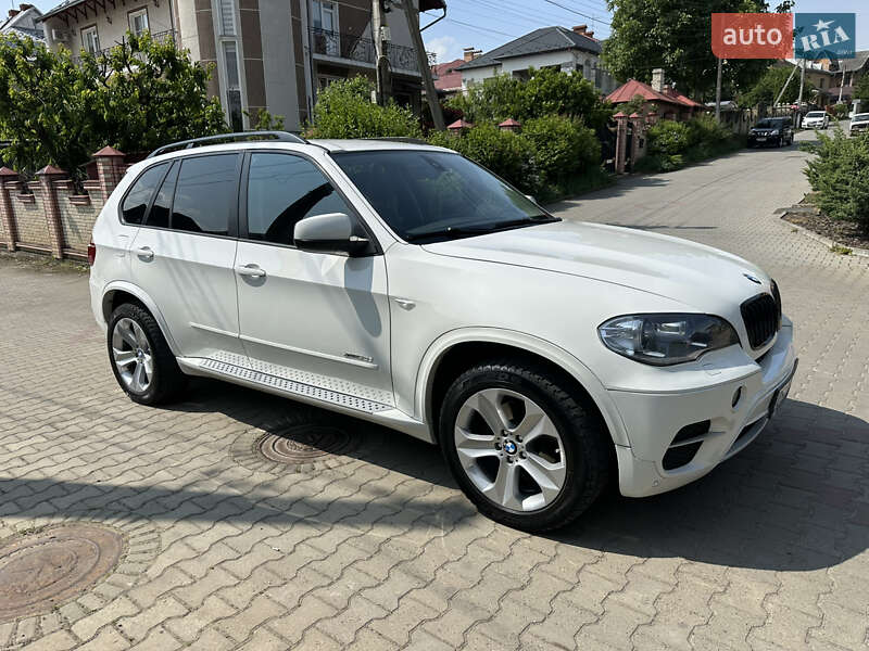 Внедорожник / Кроссовер BMW X5 2012 в Черновцах