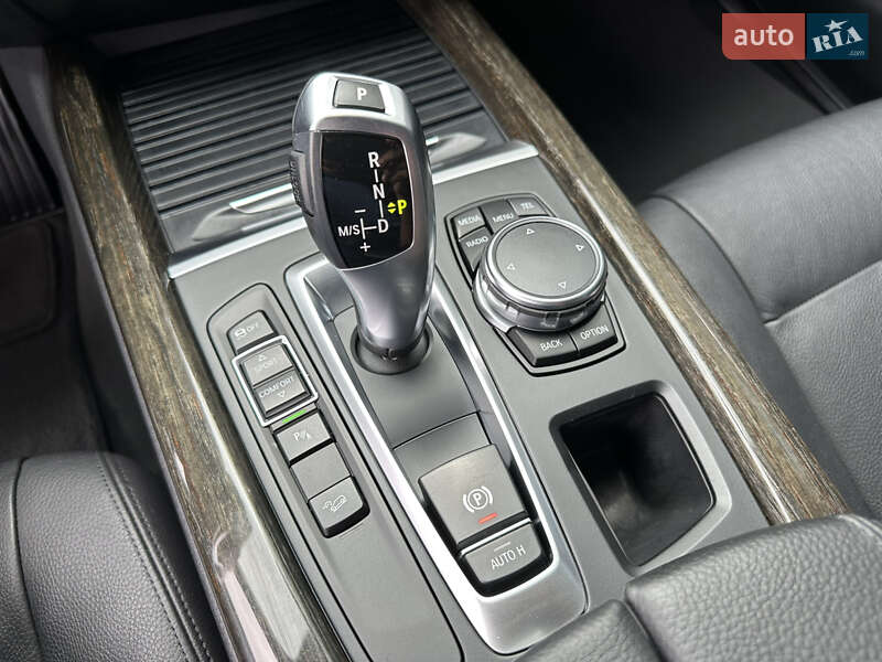 Позашляховик / Кросовер BMW X5 2015 в Києві