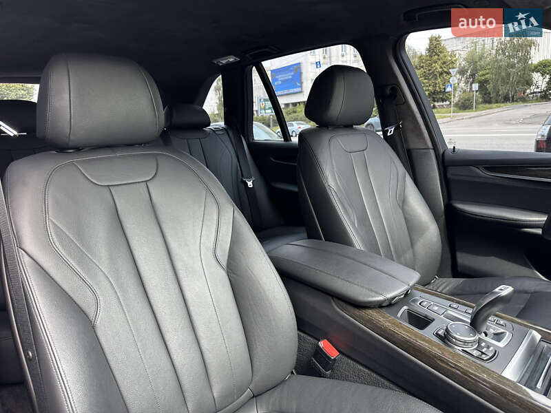 Позашляховик / Кросовер BMW X5 2015 в Києві