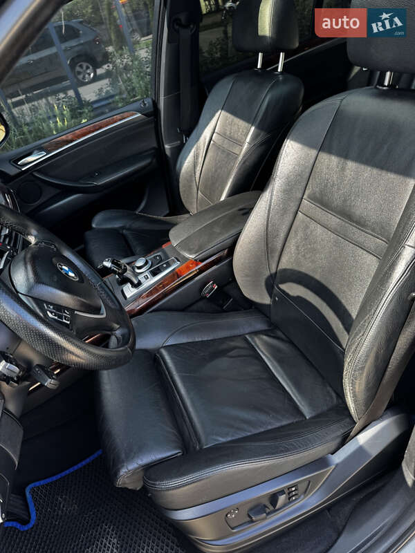 Внедорожник / Кроссовер BMW X5 2007 в Березному