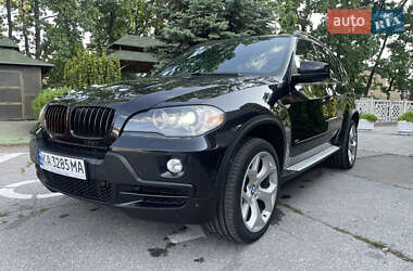 Внедорожник / Кроссовер BMW X5 2008 в 