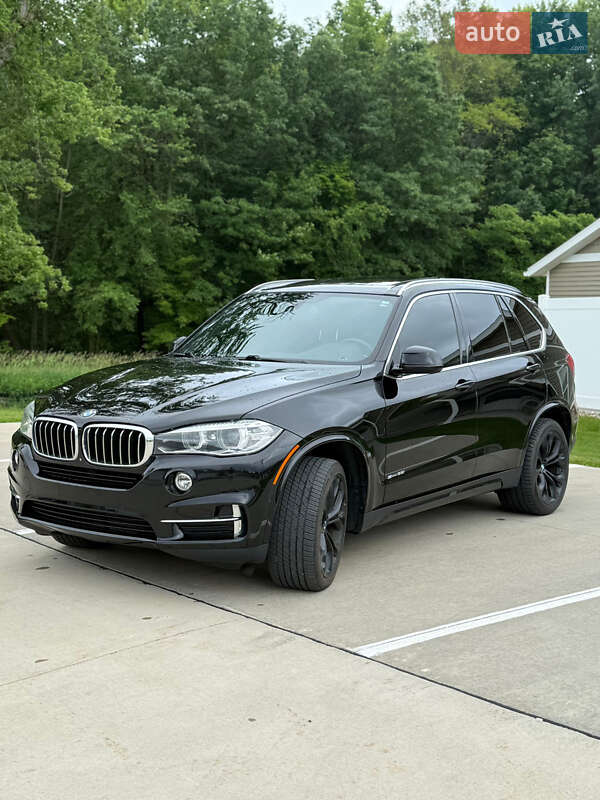 Позашляховик / Кросовер BMW X5 2018 в Чернівцях
