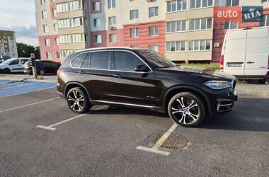 Позашляховик / Кросовер BMW X5 2014 в 