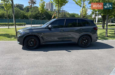 Внедорожник / Кроссовер BMW X5 2022 в 