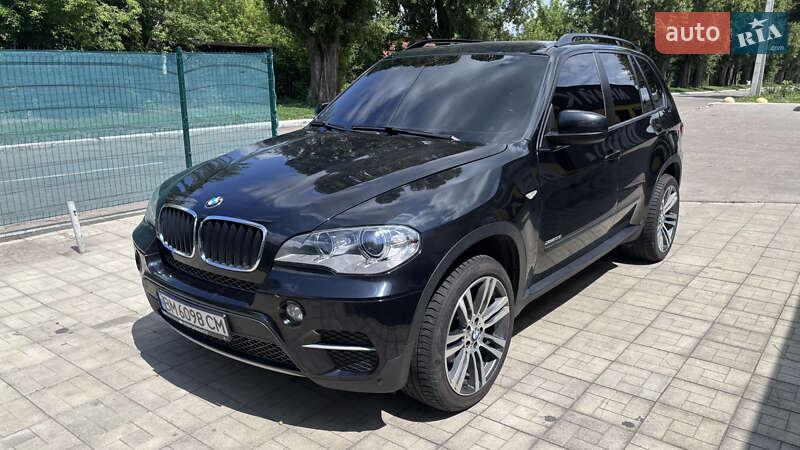 Позашляховик / Кросовер BMW X5 2013 в 