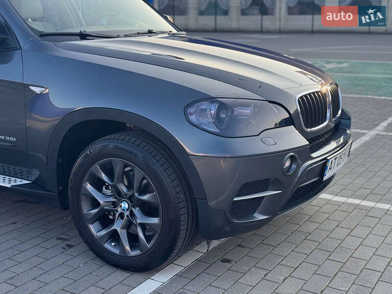 Внедорожник / Кроссовер BMW X5 2010 в Ивано-Франковске