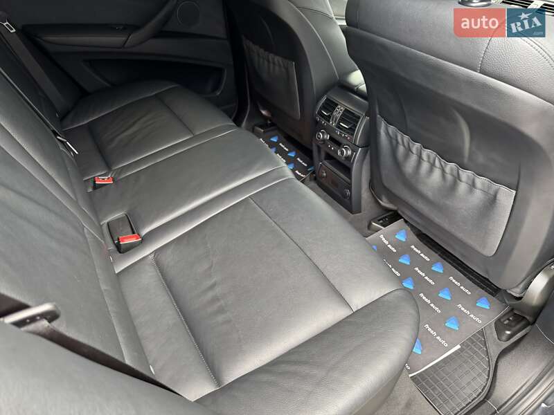 Позашляховик / Кросовер BMW X5 2012 в Рівному